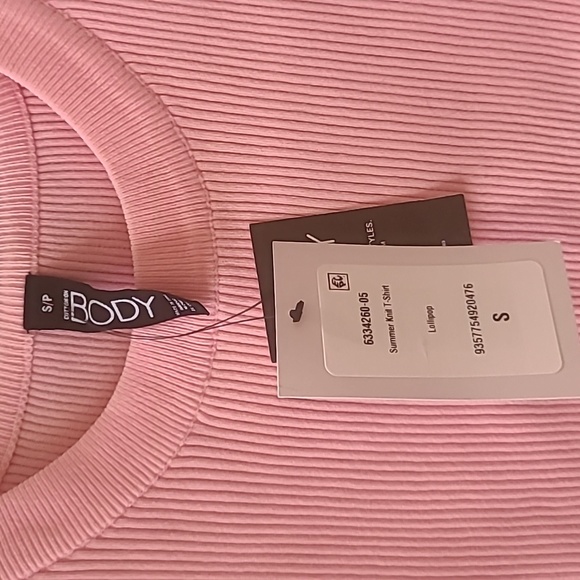 Cotton-On IBody Pink Cropped Summer Knit T-shirt Size Small - Picture 2 of 3